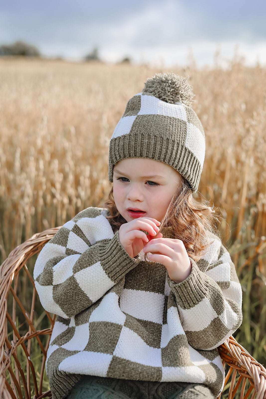 Chenille Bobble Hat | Olive | One size | Unisex |